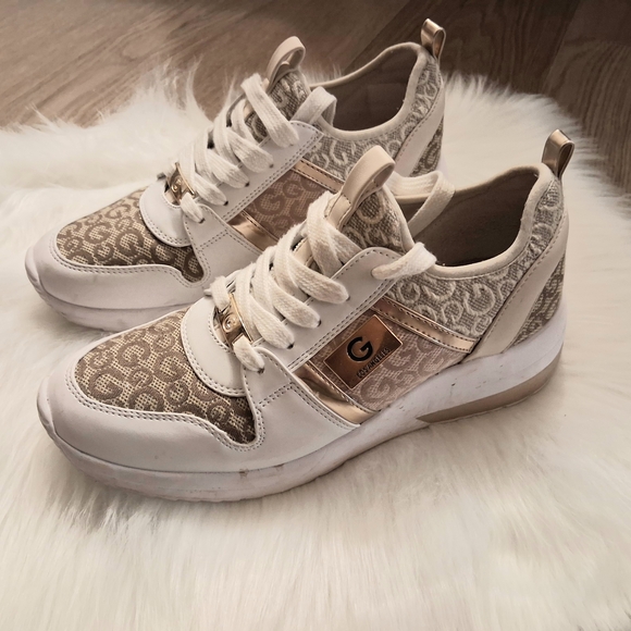G by Guess Women's Sneakers in White and Brown. Worn Only Once - Picture 3 of 5